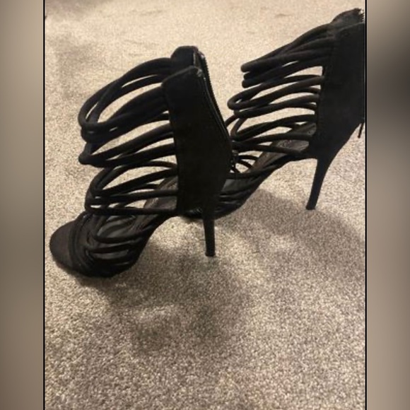 Heels - Picture 2 of 2